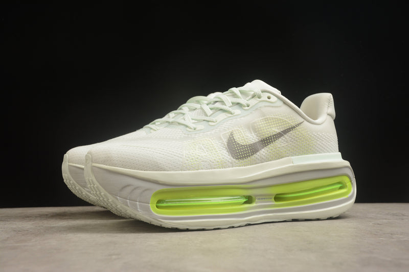 NIKE VOMERO PREMIUM