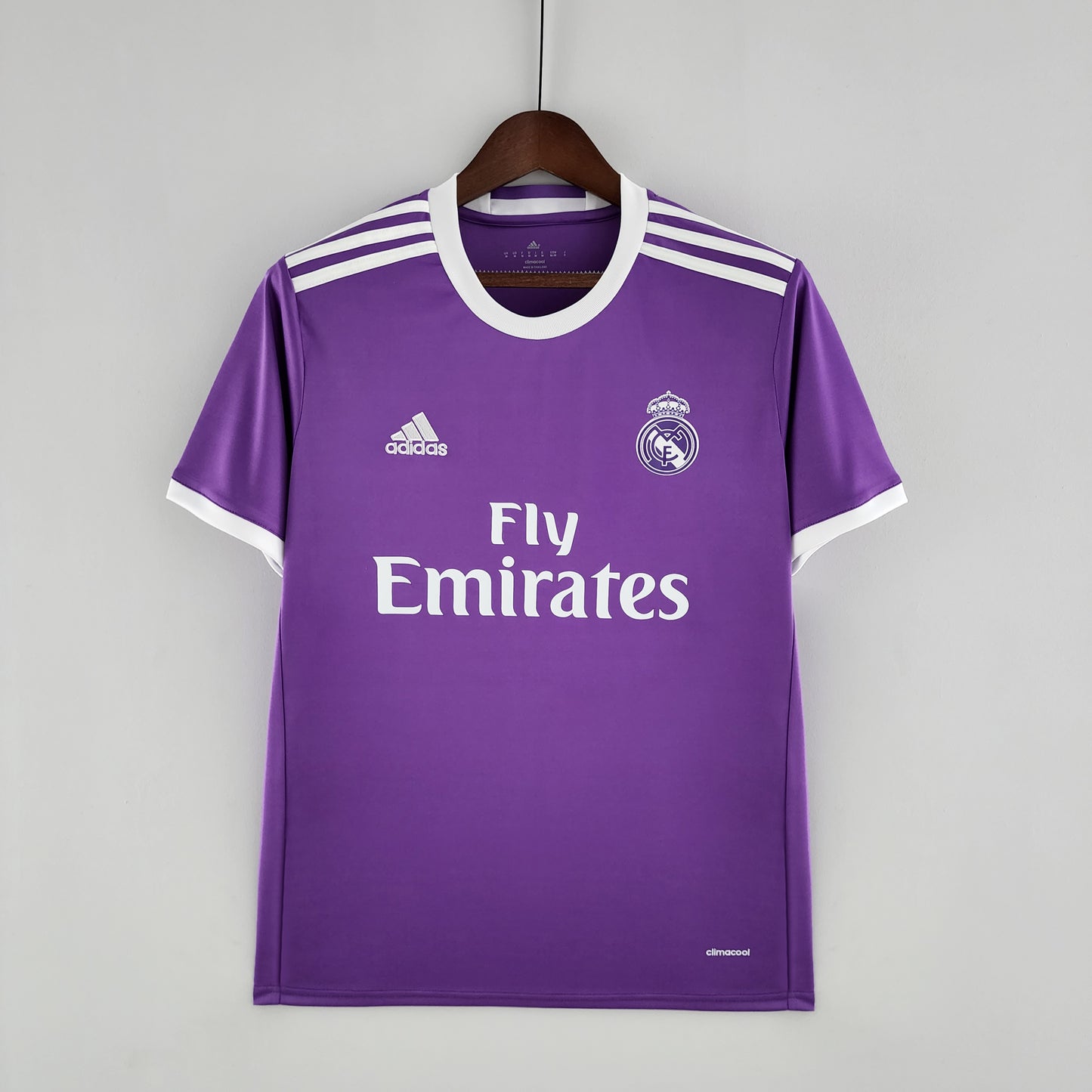 Camisa retrô Real Madrid 16/17