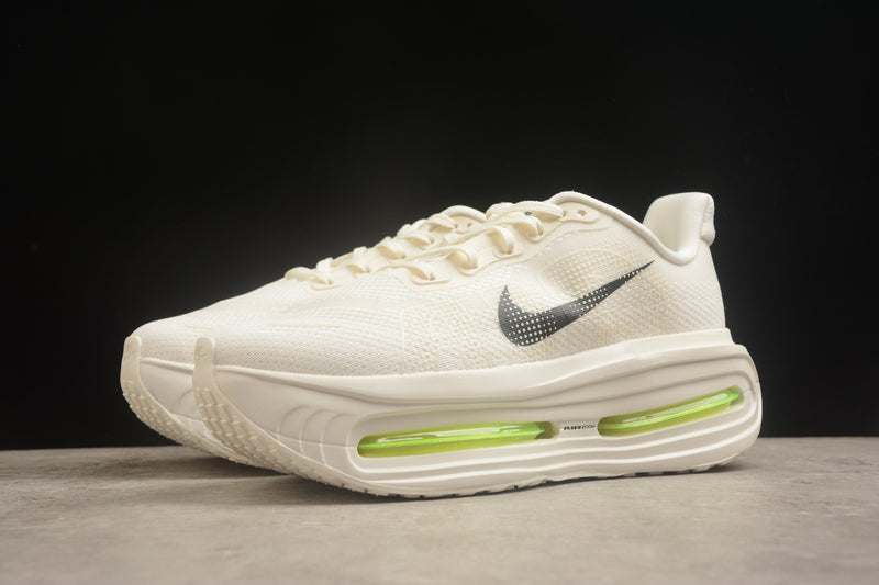 NIKE VOMERO PREMIUM