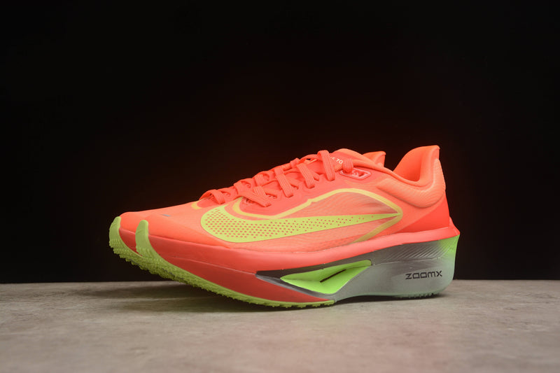 NIKE ZOOM FLY 6