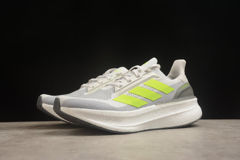 ADIDAS ULTRABOOST 5X