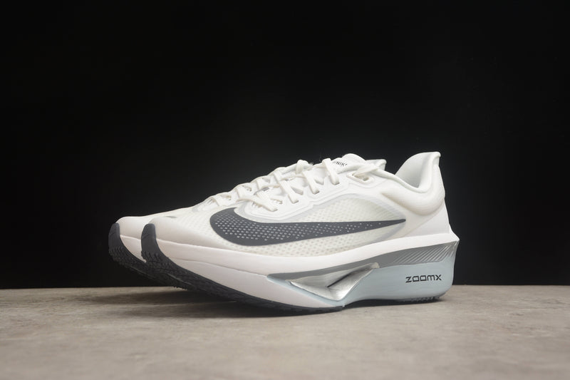 NIKE ZOOM FLY 6
